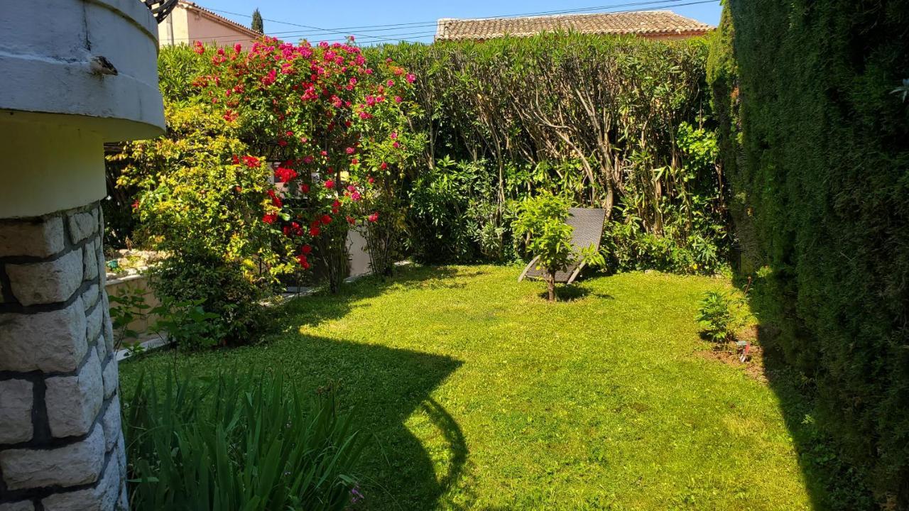 Villa Stellaris Villeneuve-Loubet Exteriör bild
